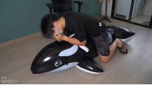 真夏に入った空気入りクジラの圧迫蒸暑呼吸制御放置
